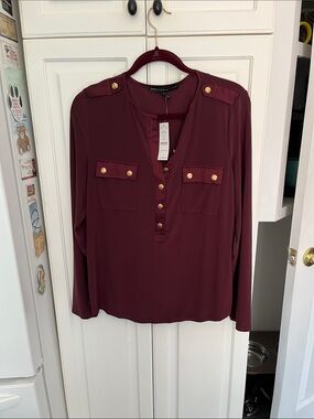WHBM Maroon Knit Blouse with Eplats size Large. NWT